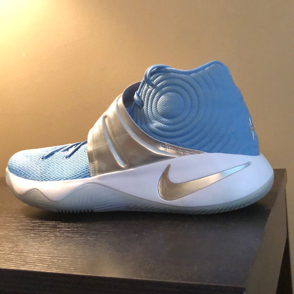Nike Kyrie 2 Custom